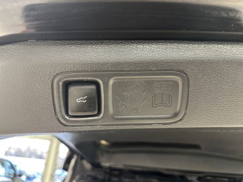 Certified 2022 Ford Expedition Max Limited image 32