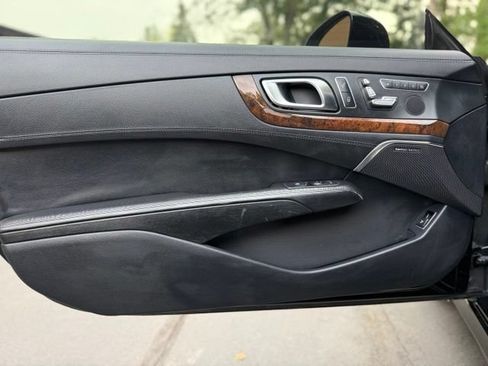 Used 2013 Mercedes-Benz SL 63 AMG image 13