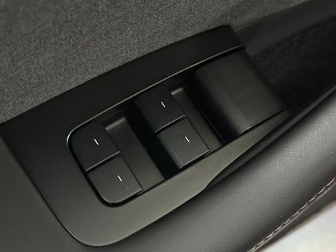 Used 2025 Tesla Model 3 Long Range RWD image 14