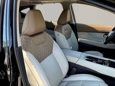 Used 2025 Nissan Murano Platinum w/ Cargo Package image 29