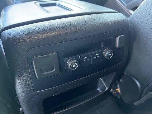 Used 2017 Chevrolet Tahoe LT AWD/4WD image 26