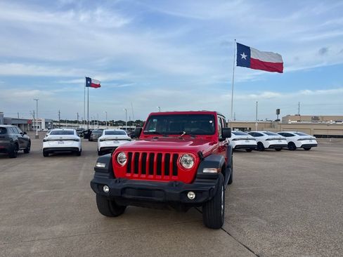 Used 2023 Jeep Wrangler Unlimited Sport AWD/4WD image 6