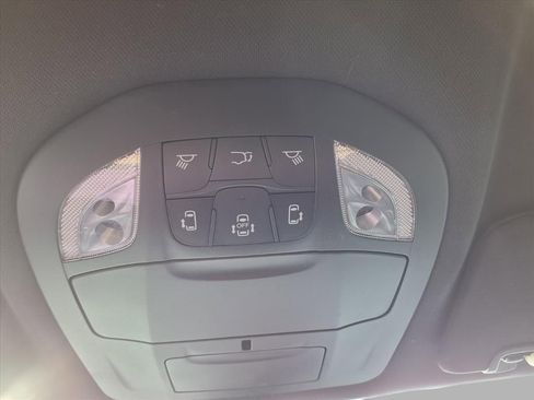 New 2026 Chrysler Pacifica Select image 15