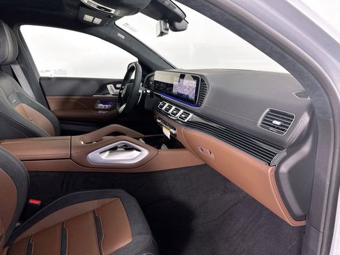 New 2026 Mercedes-Benz GLE 53 AMG 4MATIC Coupe image 31
