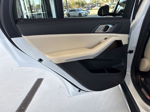 Used 2021 BMW X5 sDrive40i w/ Convenience Package image 36