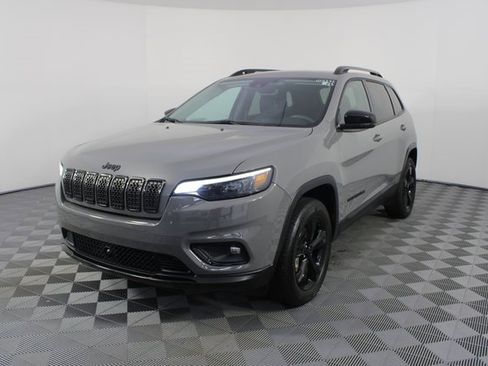 Used 2023 Jeep Cherokee Altitude Lux image 21