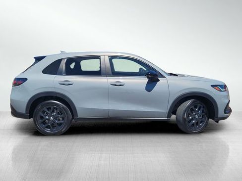Used 2025 Honda HR-V Sport image 3