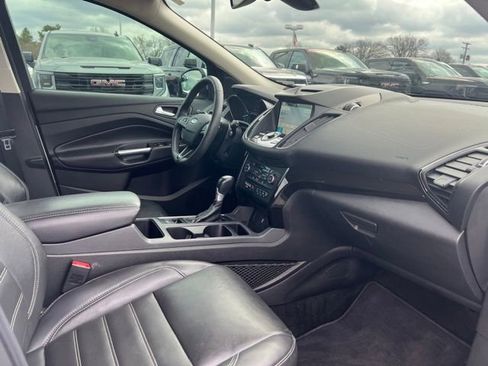 Used 2018 Ford Escape Titanium image 15