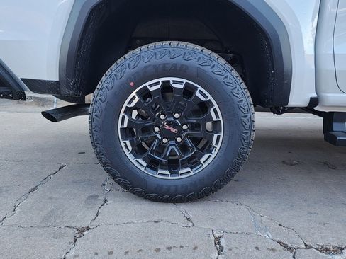 New 2026 GMC Canyon AT4 image 52