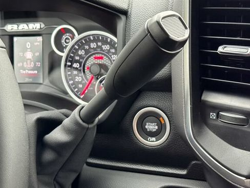 New 2026 RAM 2500 Big Horn AWD/4WD image 18