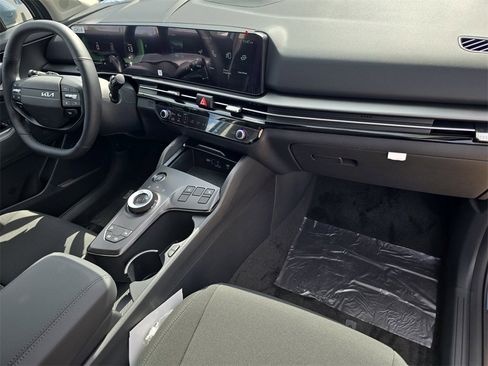 New 2026 Kia Sportage S image 11
