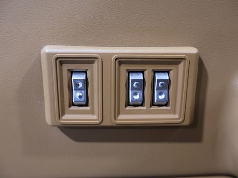 Used 1993 Dodge Dakota Base image 14