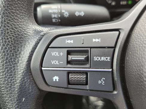 Used 2025 Honda CR-V LX image 24