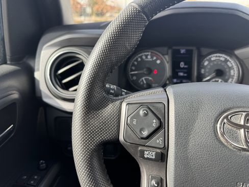 Certified 2023 Toyota Tacoma TRD Off-Road w/ TRD Premium Off Road Package image 21