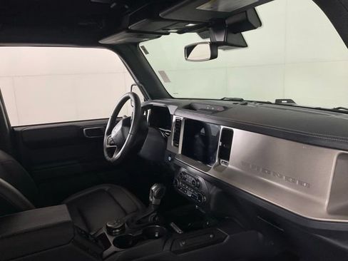 Used 2025 Ford Bronco Outer Banks AWD/4WD image 29