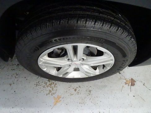 Certified 2022 GMC Terrain SLE w/ Driver Convenience Package image 27