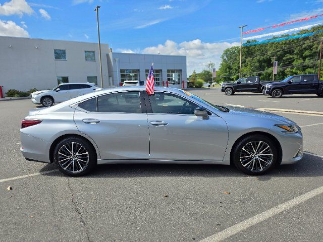 Used 2022 Lexus ES 350 w/ Premium Package FWD image 8
