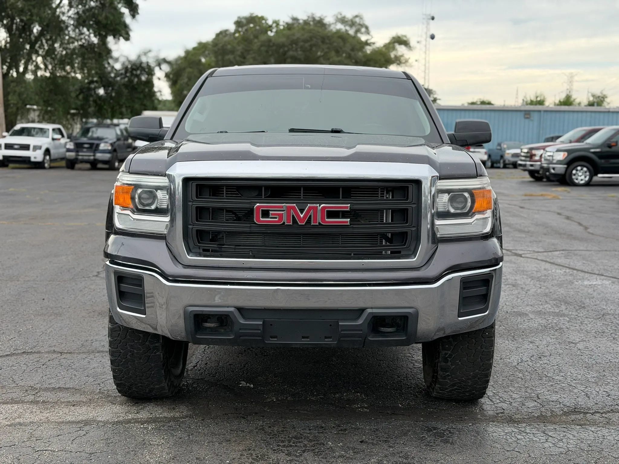 Used 2015 GMC Sierra 1500 4x4 Crew Cab image 2