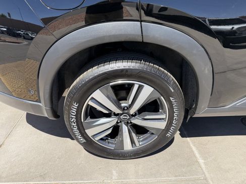 Used 2025 Nissan Rogue SL w/ SL Premium Package AWD/4WD image 15