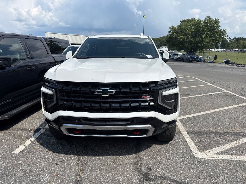 Used 2025 Chevrolet Tahoe Z71 w/ Comfort Package AWD/4WD image 4