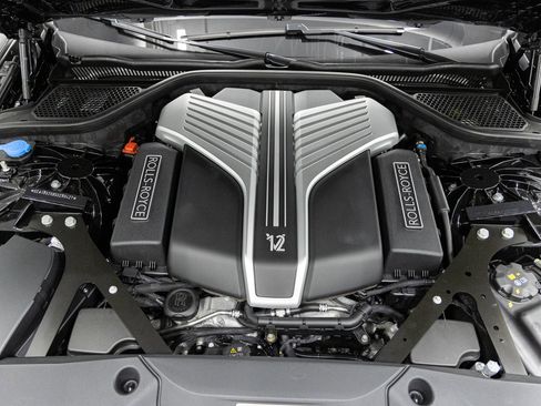 Used 2025 Rolls-Royce Ghost image 54