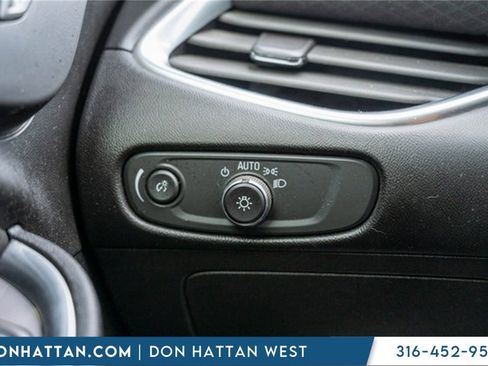 Used 2020 Chevrolet Malibu LT image 14