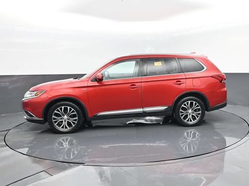 Used 2018 Mitsubishi Outlander GT AWD/4WD image 5