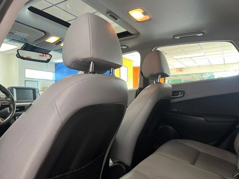Used 2019 Hyundai Kona Limited FWD image 17
