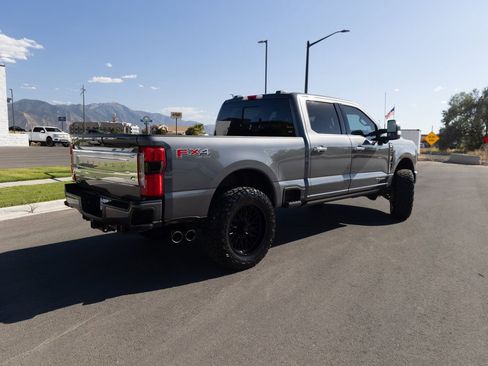 Used 2024 Ford F350 Platinum w/ FX4 Off-Road Package image 5