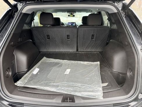 Certified 2024 Chevrolet Blazer LT w/ Convenience Package image 25