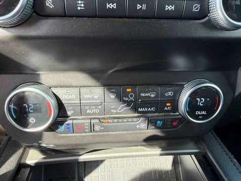 Used 2021 Ford Expedition XLT AWD/4WD image 11