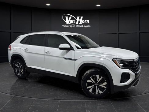 Used 2025 Volkswagen Atlas Cross Sport SE image 36