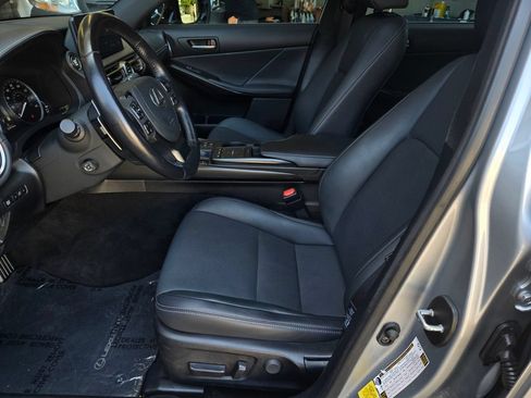 Used 2022 Lexus IS 300 AWD w/ Premium Package image 18