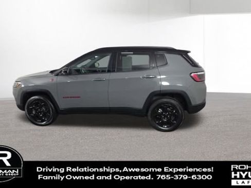 Used 2023 Jeep Compass Trailhawk image 6