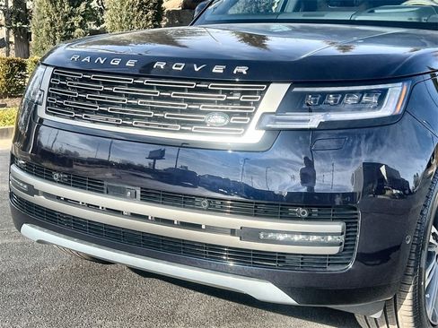 New 2026 Land Rover Range Rover SE image 9