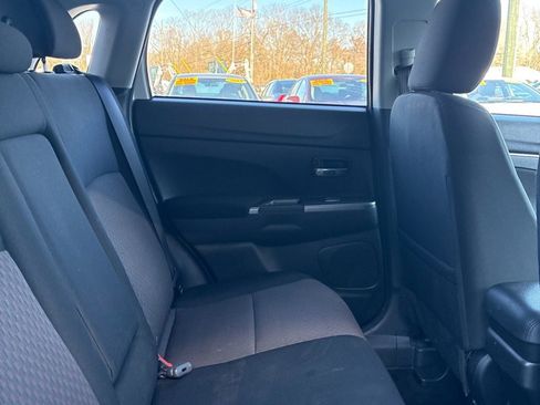 Used 2018 Mitsubishi Outlander Sport ES image 10