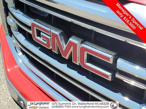 Used 2017 GMC Sierra 1500 SLT w/ SLT Premium Package AWD/4WD image 31