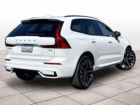 Used 2026 Volvo XC60 T8 Ultra w/ Protection Package Premier AWD/4WD image 16