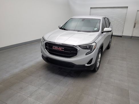 Used 2018 GMC Terrain SLE image 15