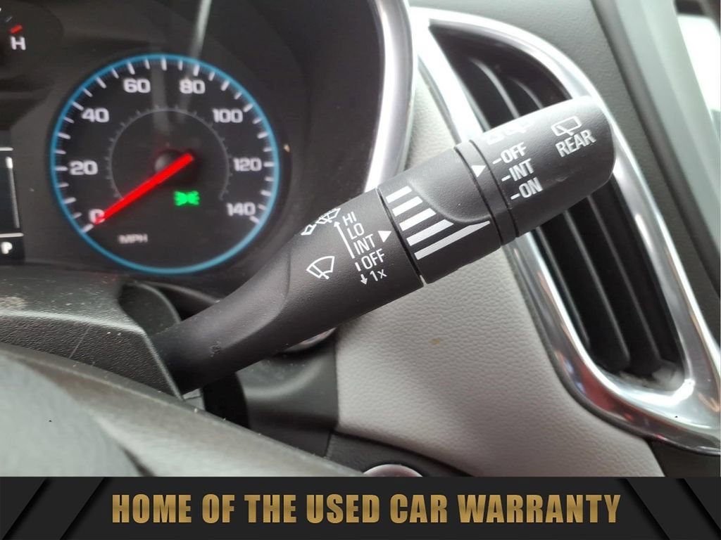 Used 2018 Chevrolet Equinox LS FWD image 23