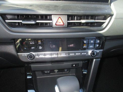 Used 2025 Kia Seltos EX w/ EX Sunroof Package image 22