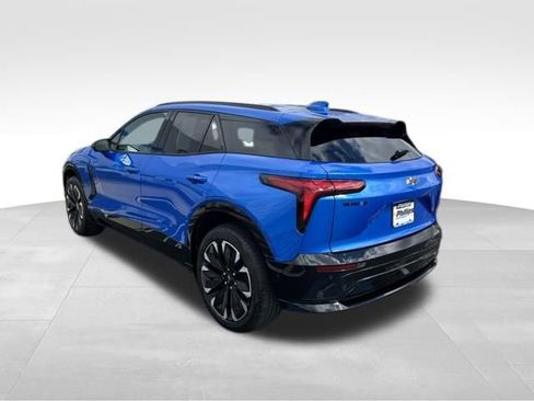 Used 2025 Chevrolet Blazer EV RS w/ Super Cruise Package image 12
