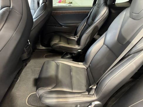 Used 2017 Tesla Model X 100D image 8