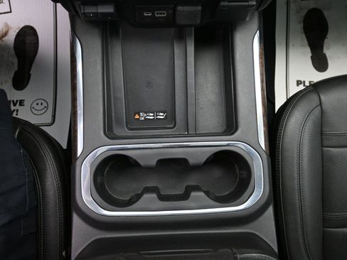 Used 2023 GMC Sierra 3500 Denali w/ Denali Ultimate Package image 37