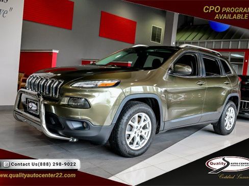 Used 2015 Jeep Cherokee Latitude AWD/4WD image 1