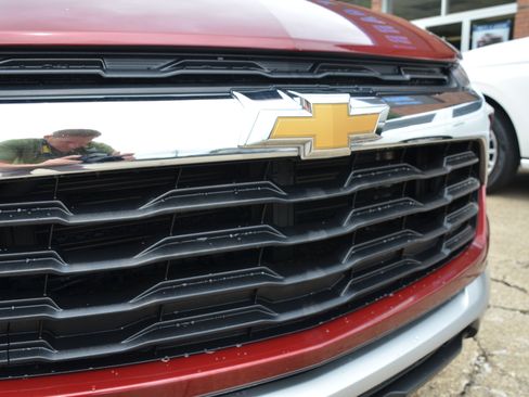 Used 2025 Chevrolet TrailBlazer LT AWD/4WD image 9