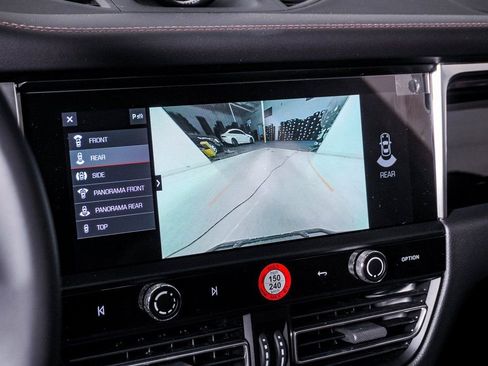 New 2026 Porsche Macan S image 23