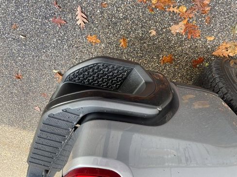 Used 2019 Chevrolet Silverado 1500 LT Trail Boss image 11