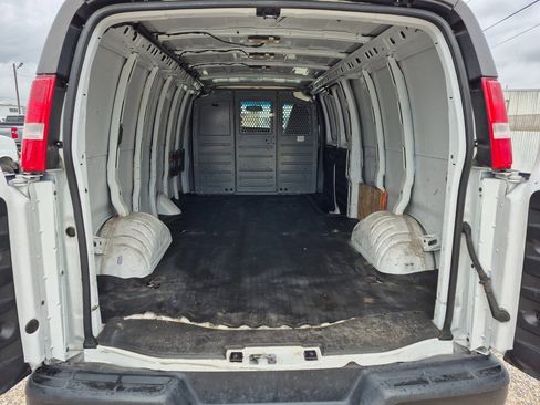 Used 2022 Chevrolet Express 2500 Extended w/ Driver Convenience Package image 6