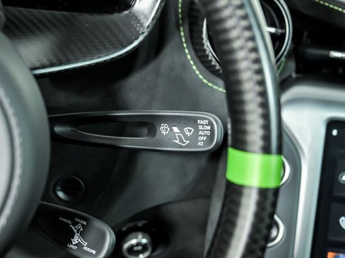 Used 2024 McLaren 750S Spider RWD image 31